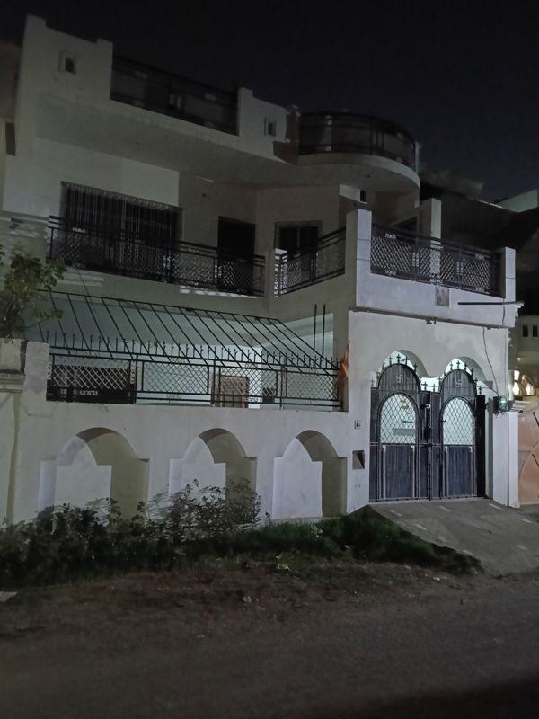 4 BHK + Extra Room Independent House For Sale in Sitapur Road
