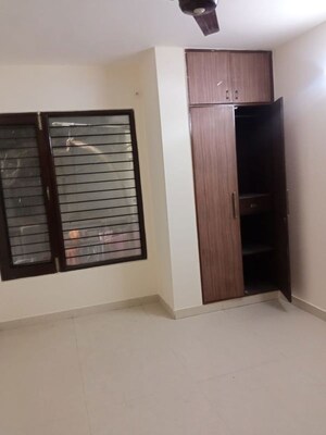 Room in 2 BHK Builder Floor at Vasant Kunj – for Rent