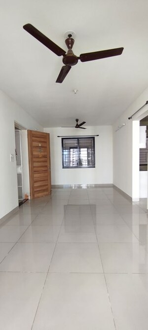 Room in 2 BHK Apartment at Nanded City Madhuvanti, Sinhagad Road – for Rent