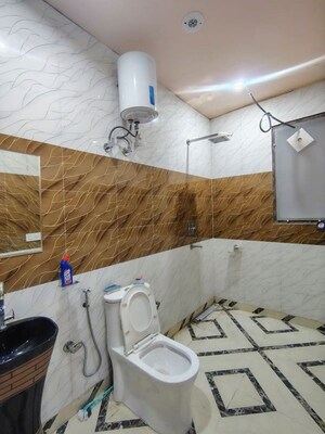 Bathroom in 2 BHK Builder Floor at Bindal Enclave, Phi Iv Greater Noida – for Rent
