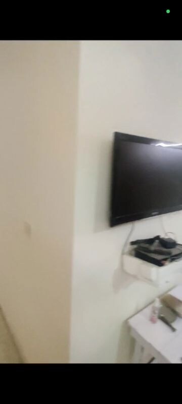 Furnished Amenities in 3 BHK Builder Floor at Malviya Nagar – for Rent