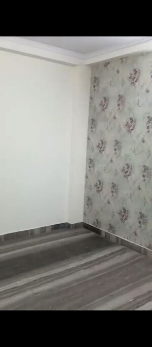 Room in 2 BHK Builder Floor at Dwarka Mor – for Sale