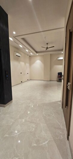 Office Space For Rent in Defence Colony