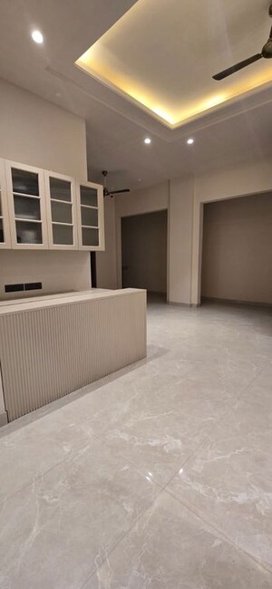 Room in  Office Space at Defence Colony – for Rent