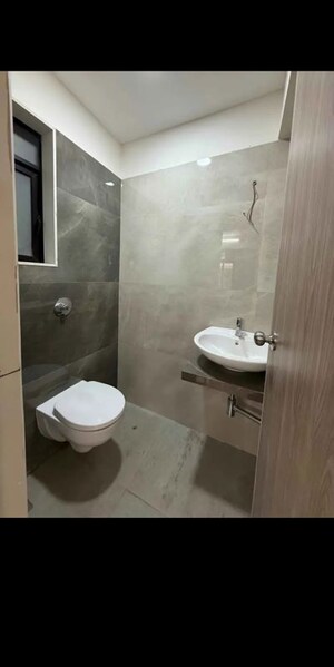 Bathroom in 1.5 BHK Apartment at Garodia Palace, Ghatkopar East – for Rent
