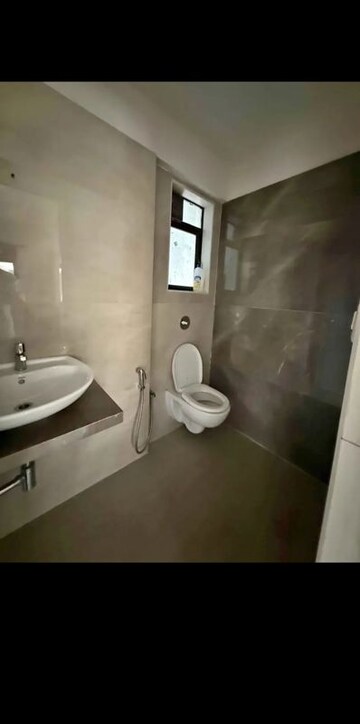 Master Bedroom in 1.5 BHK Apartment at Garodia Palace, Ghatkopar East – for Rent