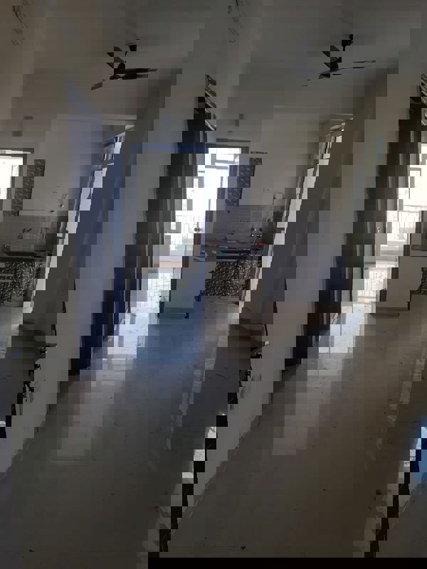 2 BHK 1007 Sq.Ft. Apartment in Proview Officer City 2