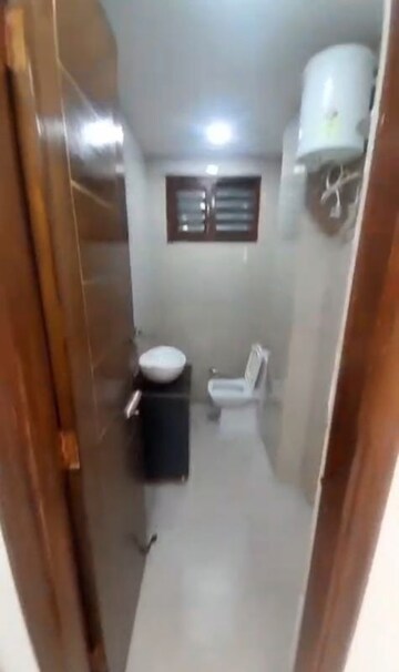 Master Bedroom in 2 BHK Builder Floor at Sector 49 – for Rent