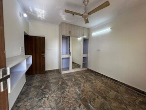 2 BHK Builder Floor For Rent in Vikas Puri