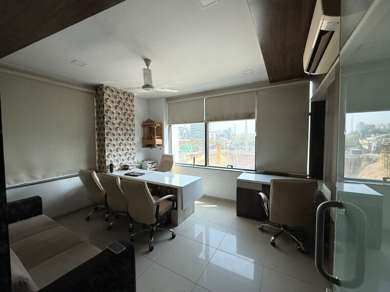 Team Area, shilp-arista Commercial Office Space 1200 Sq.Ft. In Bodakdev Ahmedabad 10050410