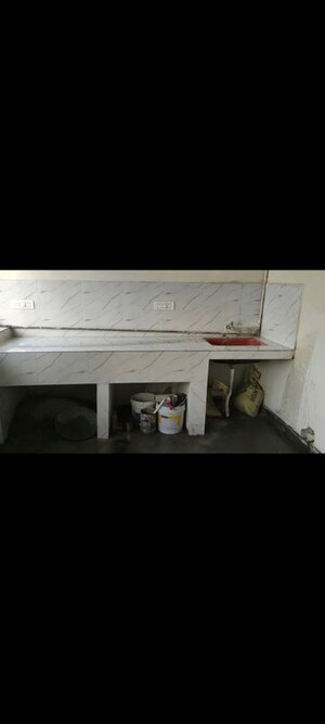 Bedroom in 1 BHK Builder Floor at Sector 27 – for Rent