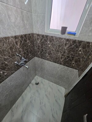 Kitchen in 2 BHK Builder Floor at RK Qutab Heights, Dlf Phase iv – for Rent