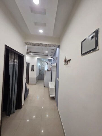 Building Lobby in 2 BHK Builder Floor at RK Qutab Heights, Dlf Phase iv – for Rent