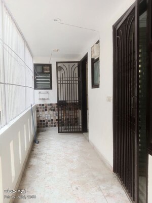 Building Lobby in 3 BHK Builder Floor at Ashoka Enclave Faridabad, Sector 34 – for Sale
