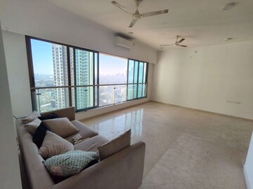 Bedroom in 3.5 BHK Apartment at Celestia Spaces, Parel – for Rent