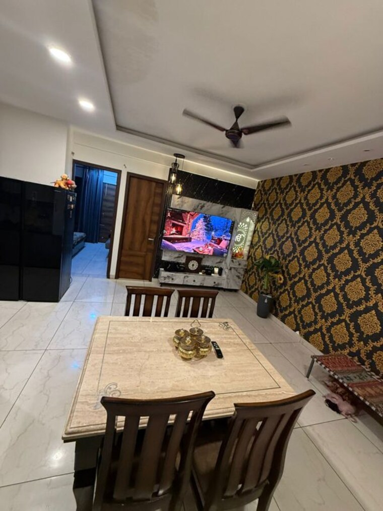Dining area, pir machalla 3 Bedroom 1250 Sq.Ft. Builder Floor In Pir Machalla Zirakpur 10050508