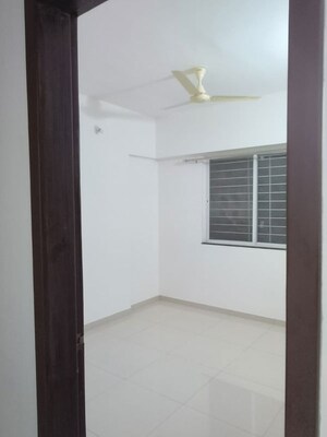 Room in 2 BHK Apartment at Utsav 51 Balewadi Residences, Balewadi – for Rent