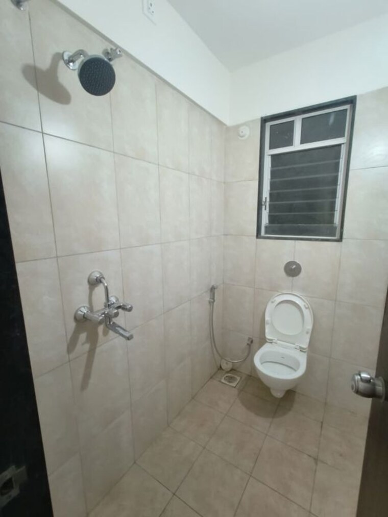 Bathroom, utsav-51-balewadi-residences 2 Bedroom 740 Sq.Ft. Apartment In Balewadi Pune 10050492
