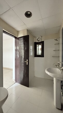 3 BHK + Pooja Room Apartment For Sale in Mahagun Villa