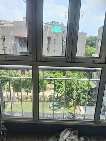 3 BHK Apartment For Sale in Vasundhara Enclave