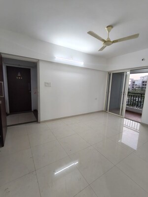Room in 1 BHK Apartment at Wakad – for Rent