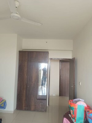 Room in 3 BHK Independent House at Ambika Florence Park, North Mullanpur – for Rent