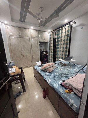 Master Bedroom in 1 BHK Builder Floor at Malviya Nagar – for Rent