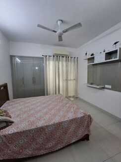 2 BHK Apartment For Rent in Jaypee Kensington Boulevard