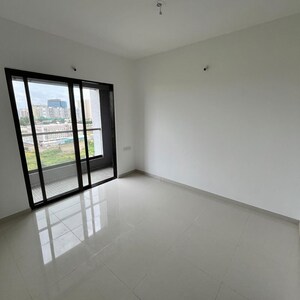 Room in 2 BHK Apartment at Tathawade – for Rent