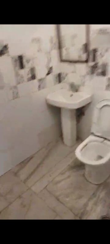 Master Bedroom in 4 BHK Builder Floor at Sector 7 – for Rent