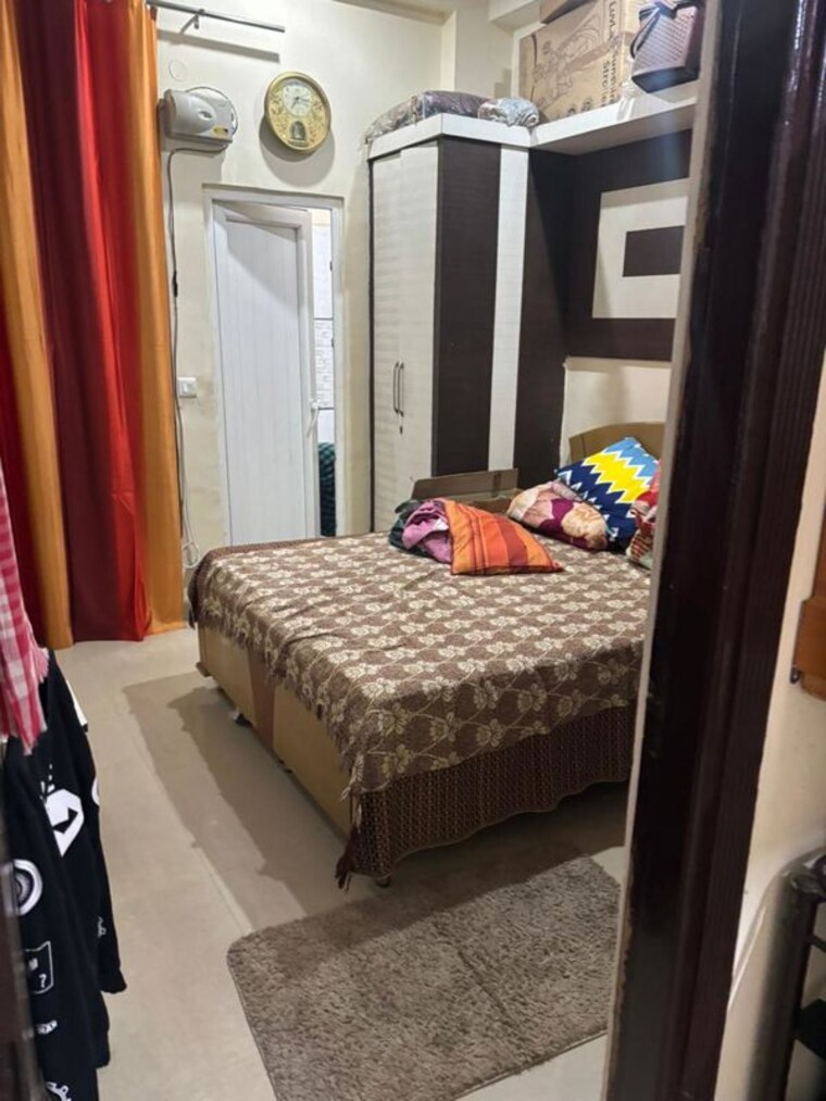 Bedroom, mini-mig-flat 2 Bedroom 850 Sq.Ft. Builder Floor In Indrapuram Ghaziabad 10050618