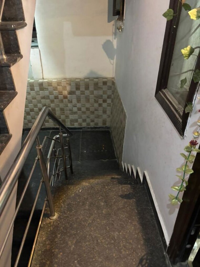 Balcony, mini-mig-flat 2 Bedroom 850 Sq.Ft. Builder Floor In Indrapuram Ghaziabad 10050618