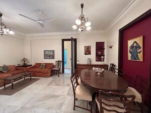 Living Room in 3 BHK Apartment at Nanak Niwas Cumballa Hill, Cumbala Hill – for Rent