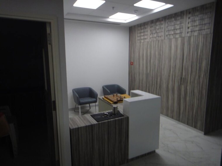 Bedroom, spaze-itech-park Commercial Office Space 2000 Sq.Ft. In Sector 49 Gurgaon 10050667