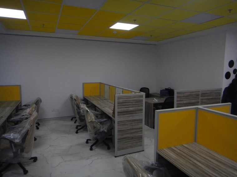 Living Room, spaze-itech-park Commercial Office Space 2000 Sq.Ft. In Sector 49 Gurgaon 10050667