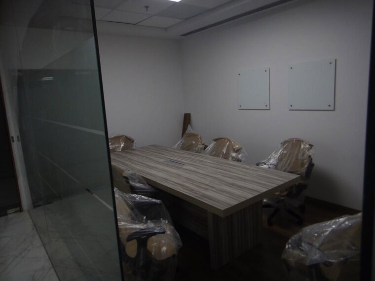 Bedroom, spaze-itech-park Commercial Office Space 2000 Sq.Ft. In Sector 49 Gurgaon 10050667