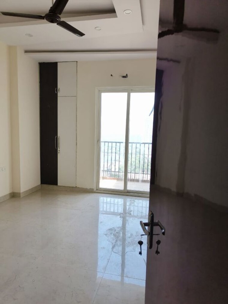 Room, gardenia-golf-city 4 Bedroom 2250 Sq.Ft. Apartment In Sector 75 Noida 10050713