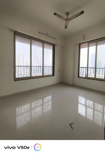 2 BHK Apartment For Sale in Shree Shakun Heights, Goregaon East