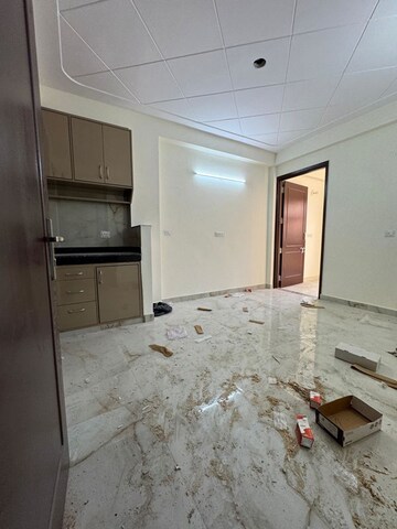 Room in 1 BHK Builder Floor at Palm Residency Chhatarpur, Chattarpur – for Rent