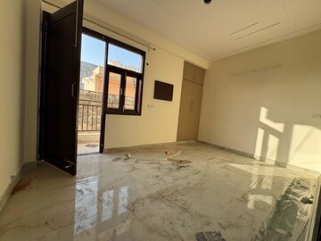 Room in 1 BHK Builder Floor at Palm Residency Chhatarpur, Chattarpur – for Rent