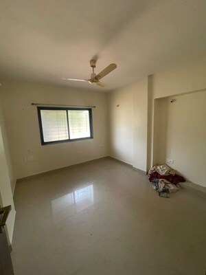 2 BHK Apartment For Rent in Runwal Skylark