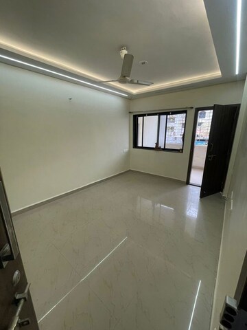 Room in 2 BHK Apartment at Runwal Skylark – for Rent