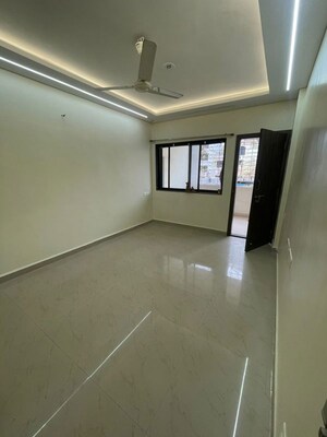 Room in 2 BHK Apartment at Runwal Skylark – for Rent