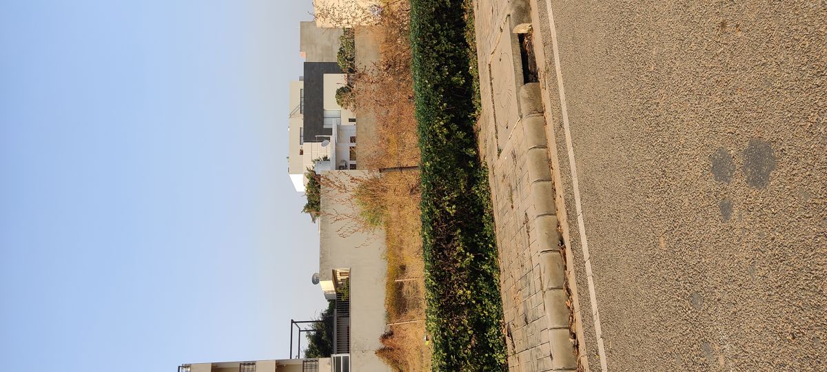Plot For Sale in DLF Hyde Park