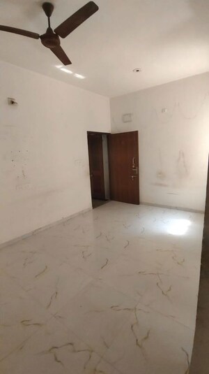 Room in 2 BHK Apartment at Saffron Binory Residency, Satellite – for Rent