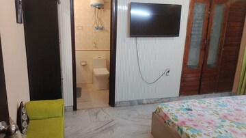 Bathroom in 2 BHK Builder Floor at RWA Apartments Sector 41, Sector 41 – for Rent