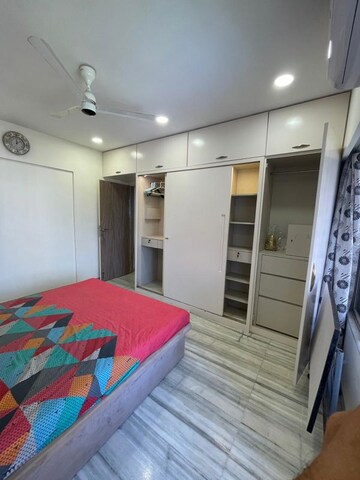 Bedroom in 1 BHK Apartment at Aakar Apartment, Malad East – for Rent