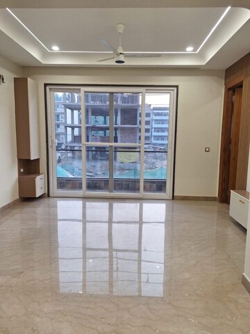 2 BHK Apartment For Rent in Saket