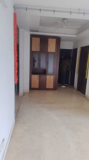 Room in 3.5 BHK Apartment at 3C Lotus Boulevard, Sector 100 – for Rent