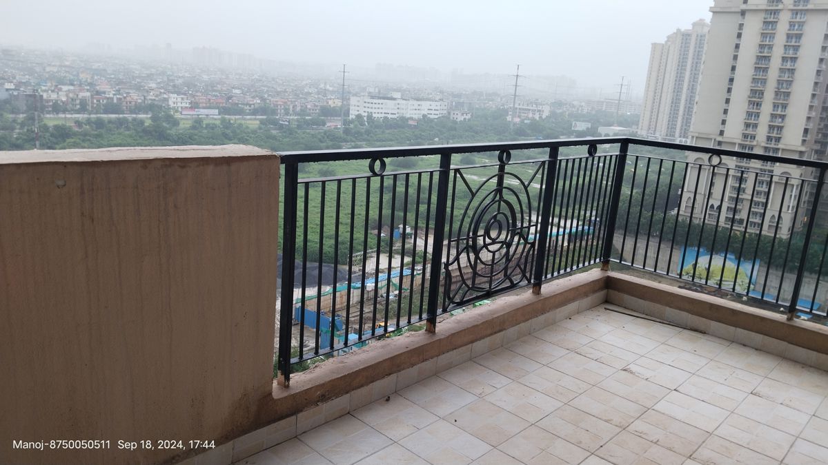 2 BHK + Pooja Room Apartment For Sale in Gaurs Siddhartham